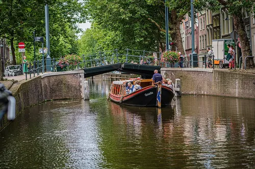 trekshuitbeeld via rode draad